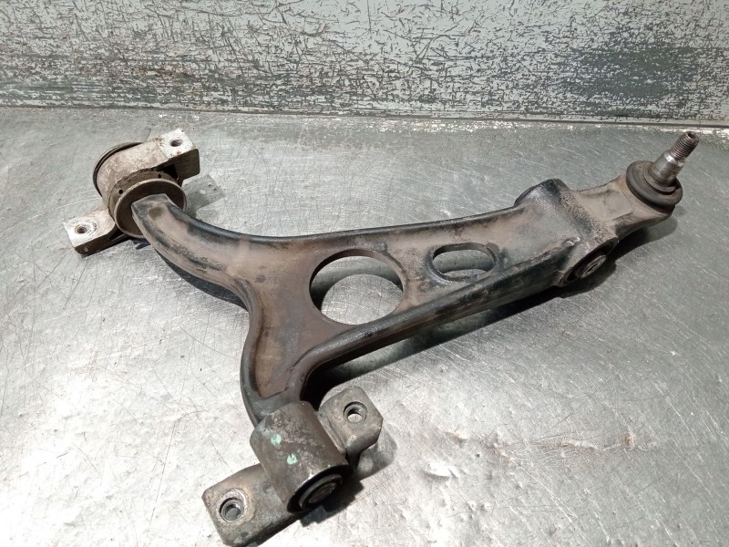 Recambio de brazo suspension inferior delantero derecho para alfa romeo gt (937_) 1.9 jtd (937cxn1b) referencia OEM IAM 60624988