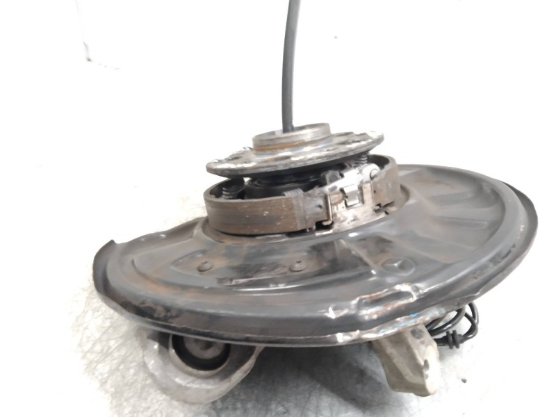 Recambio de mangueta trasera derecha para mercedes clase c (w204) berlina 2.2 cdi cat referencia OEM IAM   