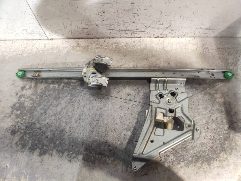 Recambio de elevalunas delantero derecho para volkswagen crafter caja cerrada caja cerrada 35 referencia OEM IAM A9067200146 A00