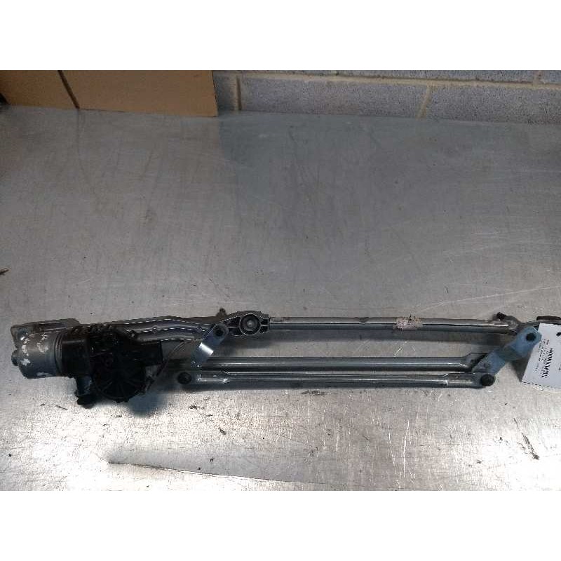 Recambio de motor limpia delantero para ford focus berlina (cap) 1.6 tdci cat referencia OEM IAM 0390241731 4M51117508AA 0397020