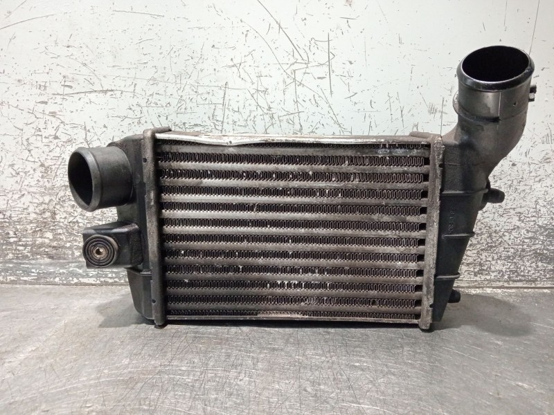 Recambio de intercooler para alfa romeo gt (937_) 1.9 jtd (937cxn1b) referencia OEM IAM 1686864 517159990 