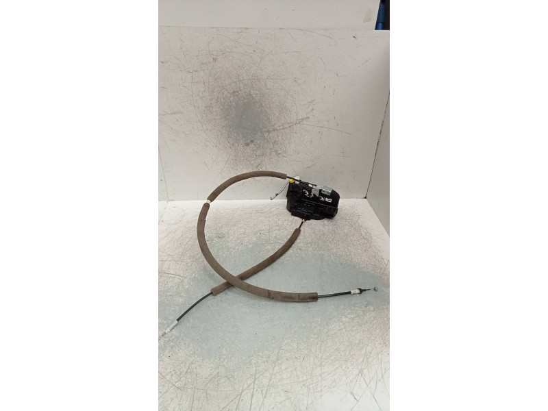 Recambio de motor cierre centralizado delantero izquierdo para renault kadjar experience referencia OEM IAM   