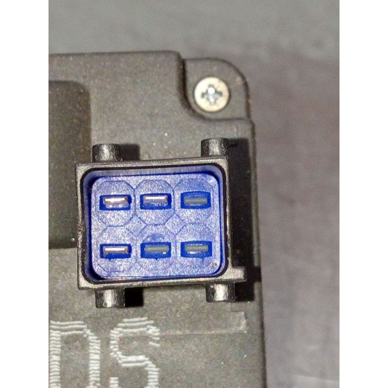 Recambio de motor cierre centralizado trasero izquierdo para opel astra g sedán (t98) 1.6 (f69) referencia OEM IAM 4P  