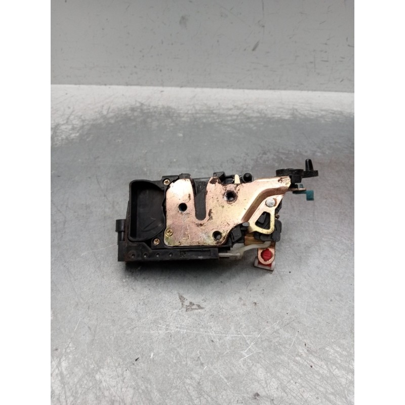 Recambio de motor cierre centralizado trasero izquierdo para ssangyong rexton / rexton ii (gab_) 2.7 xdi referencia OEM IAM  5P 