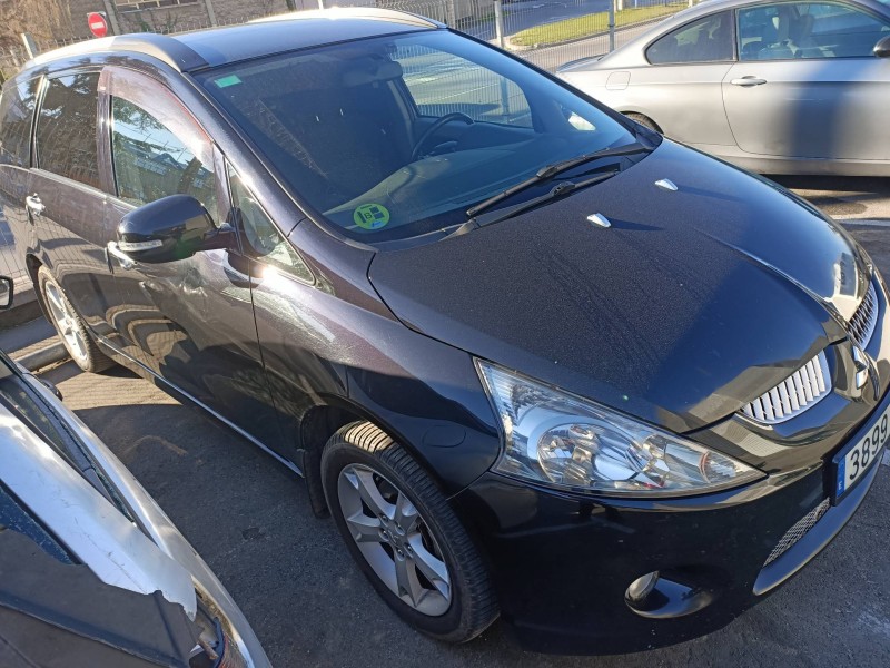 mitsubishi grandis (na0w) del año 2010
