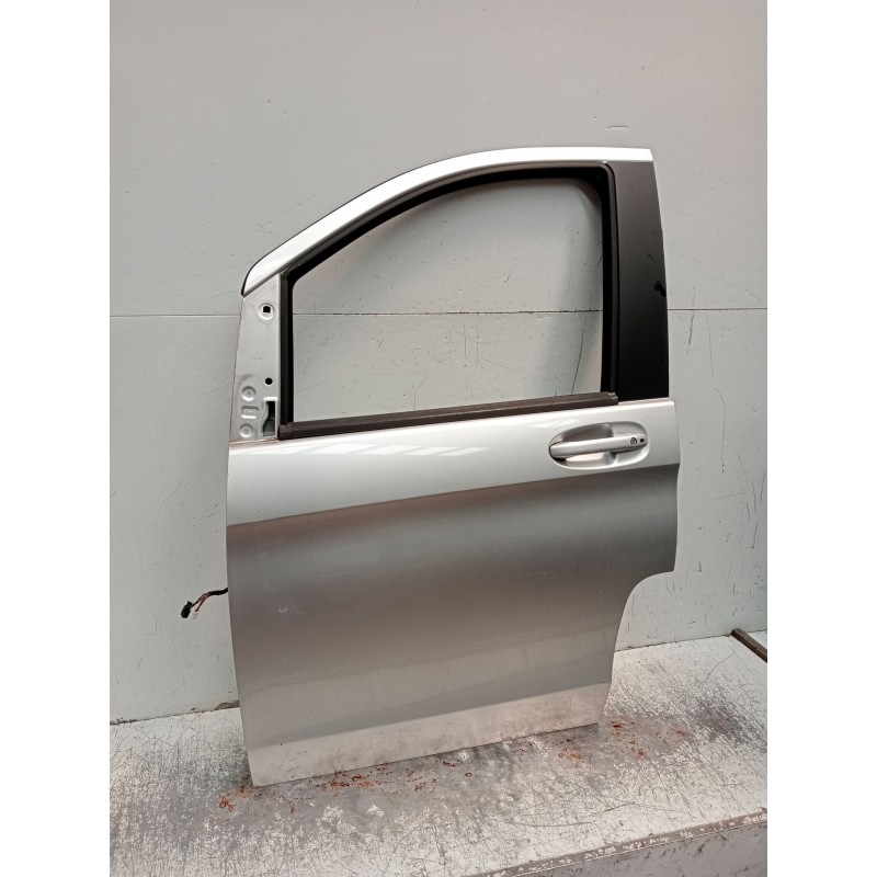 Recambio de puerta delantera izquierda para mercedes-benz clase v (w447) v 200 cdi / d (447.811, 447.813, 447.815) referencia OE