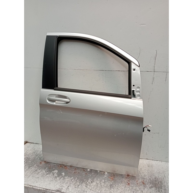 Recambio de puerta delantera derecha para mercedes-benz clase v (w447) v 200 cdi / d (447.811, 447.813, 447.815) referencia OEM 
