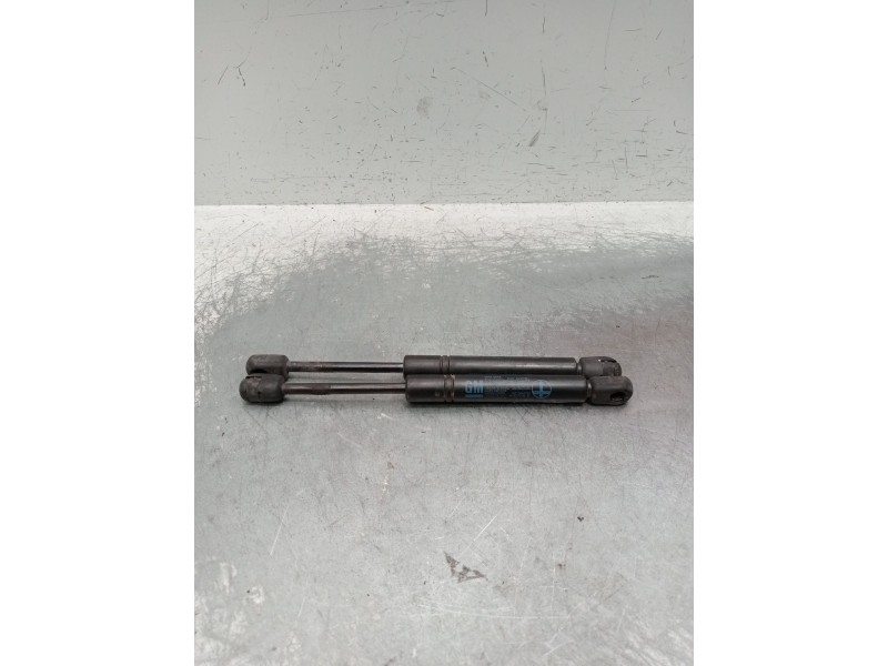 Recambio de amortiguadores capo para opel vectra b (j96) 1.6 i 16v (f19) referencia OEM IAM 904637210512  