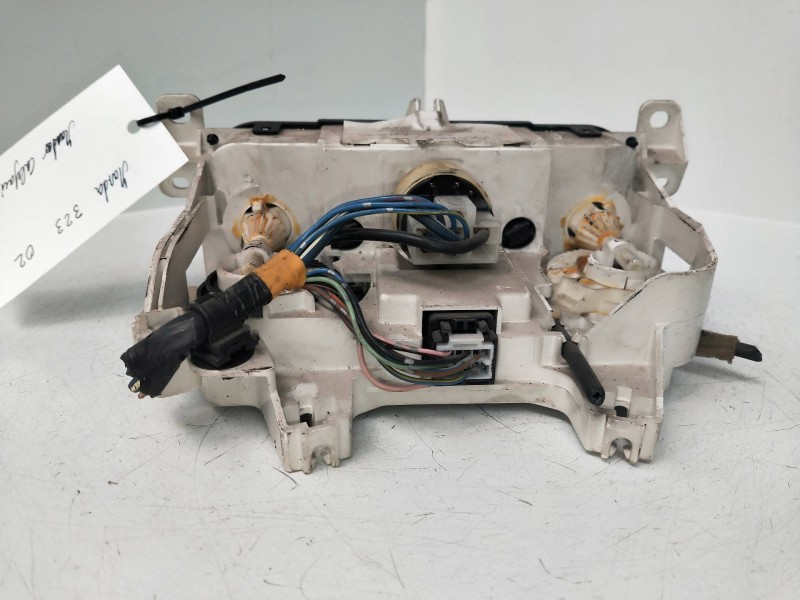 Recambio de mando calefaccion / aire acondicionado para mazda 323 berlina f/s (bj) referencia OEM IAM    Recambio de mando calefaccion / aire acondicionado para mazda 323 berlina f/s (bj) referencia OEM IAM