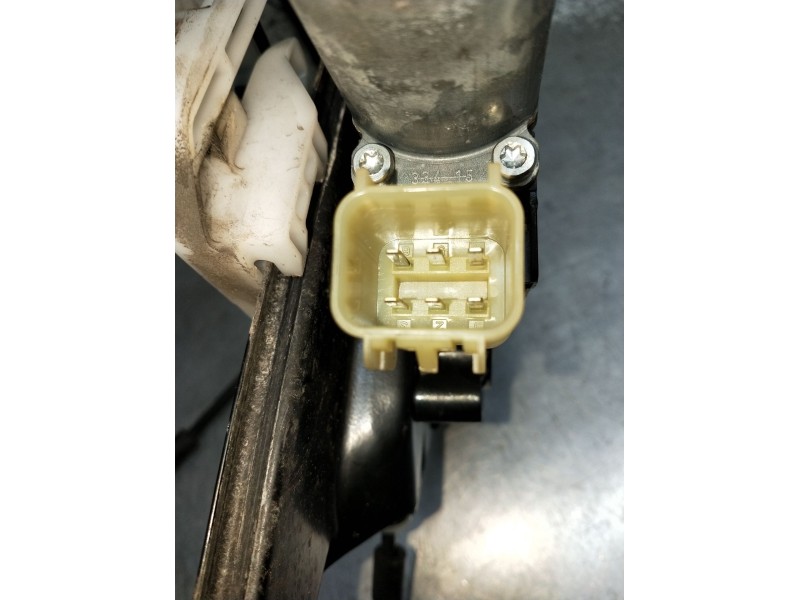 Recambio de elevalunas delantero derecho para ford s-max (cj, wa6) 2.0 tdci referencia OEM IAM 0130822733  