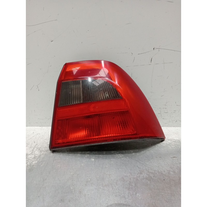 Recambio de piloto trasero derecho para opel vectra b (j96) 1.6 i 16v (f19) referencia OEM IAM   