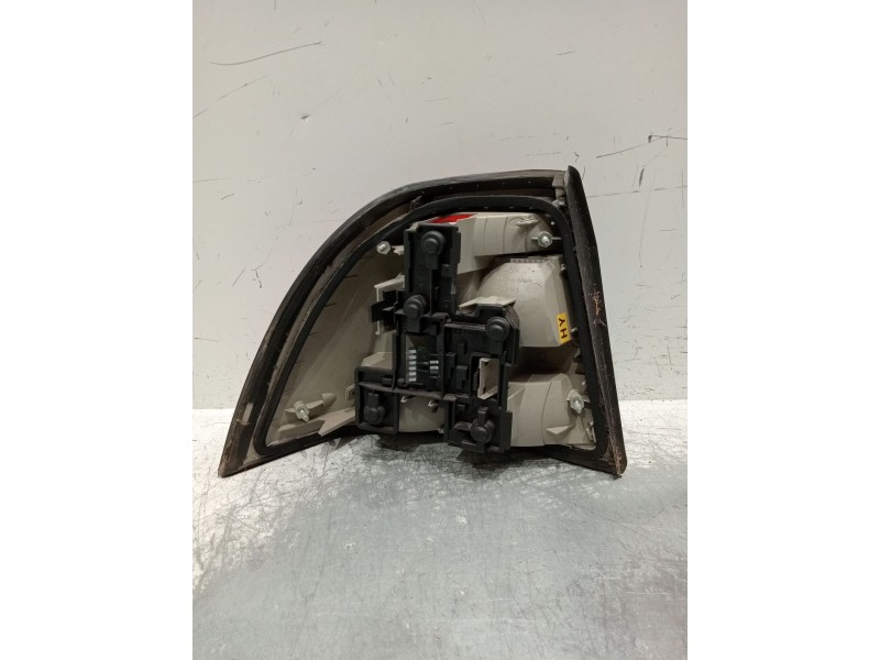 Recambio de piloto trasero derecho para opel vectra b (j96) 1.6 i 16v (f19) referencia OEM IAM   