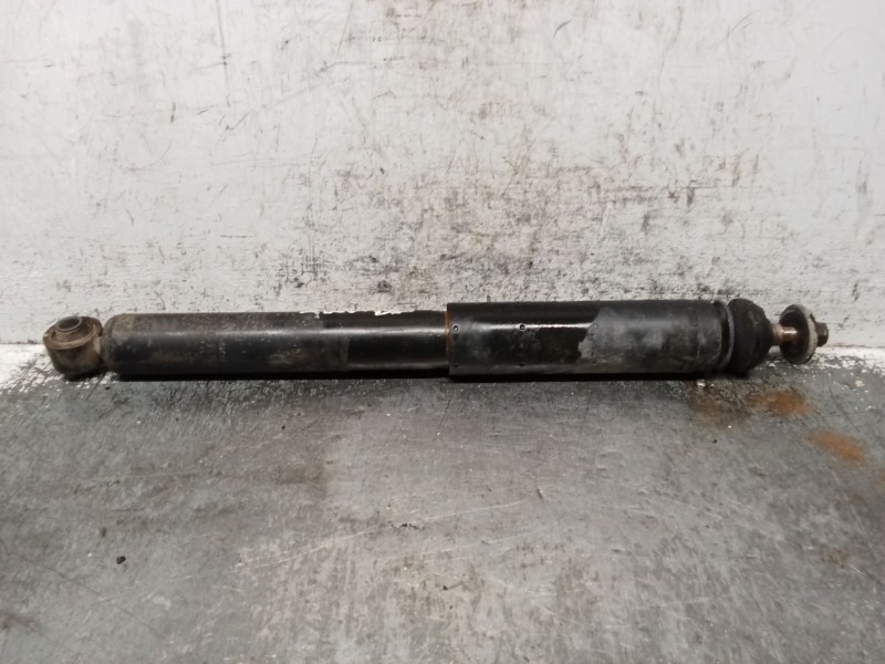 Recambio de amortiguador trasero derecho para kia sorento i (jc) 2.5 crdi referencia OEM IAM 553103E600  