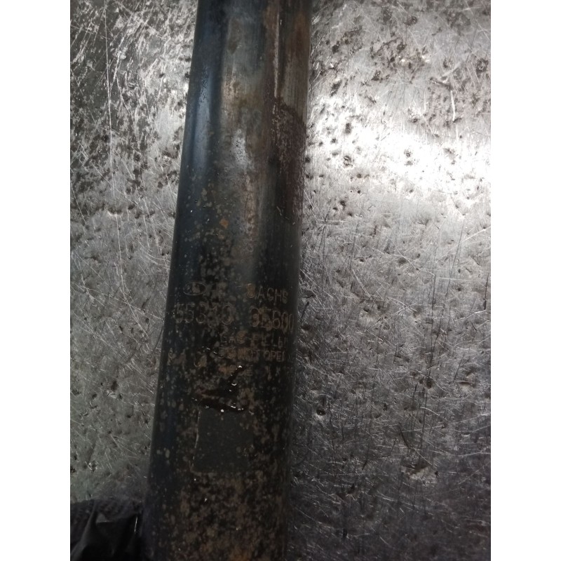 Recambio de amortiguador trasero izquierdo para kia sorento i (jc) 2.5 crdi referencia OEM IAM 553103E600  