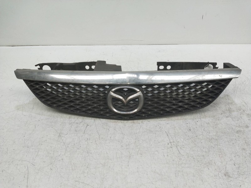 Recambio de rejilla delantera para mazda 323 berlina f/s (bj) referencia OEM IAM    Recambio de rejilla delantera para mazda 323 berlina f/s (bj) referencia OEM IAM