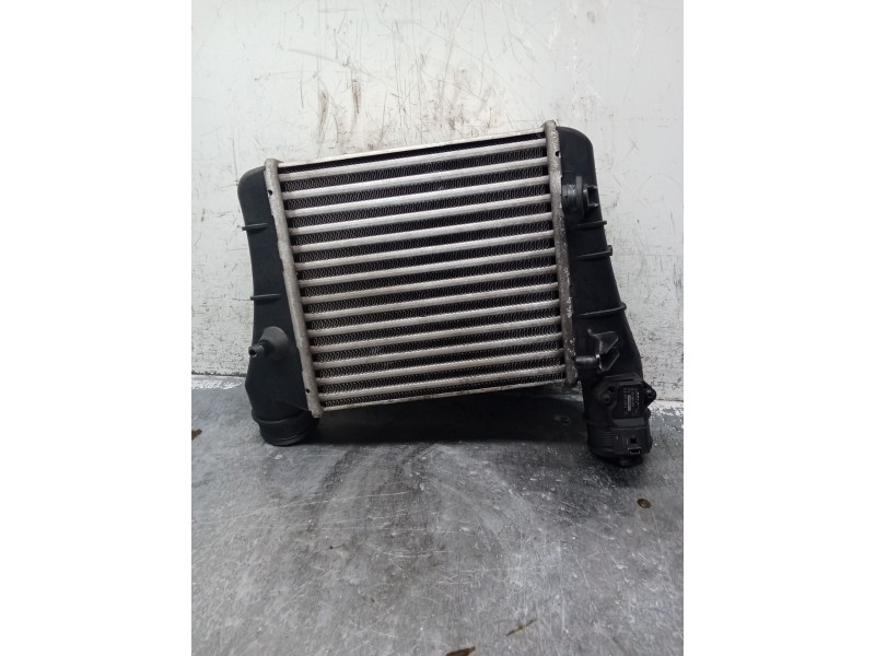 Recambio de intercooler para audi a4 b7 (8ec) 2.0 tfsi referencia OEM IAM 8E0145805AA  