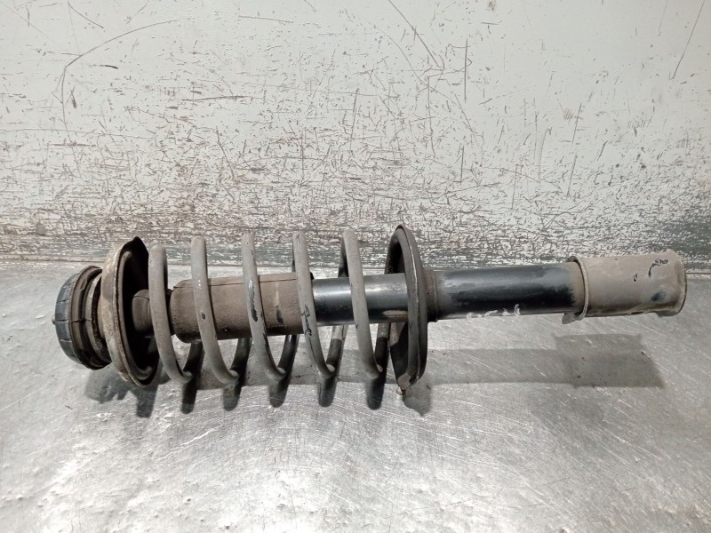 Recambio de amortiguador delantero derecho para renault clio i (b/c57_, 5/357_) 1.9 d (b/c/s576, b/c/s57l) referencia OEM IAM 77