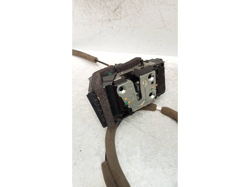 Recambio de motor cierre centralizado trasero izquierdo para renault kadjar experience referencia OEM IAM   