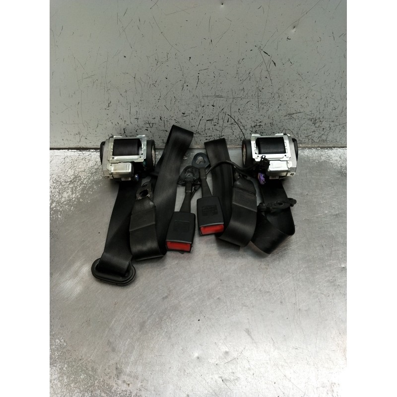 Recambio de juego cinturones delantero para audi a4 b7 (8ec) 2.0 tfsi referencia OEM IAM 560788501 4P 560788401