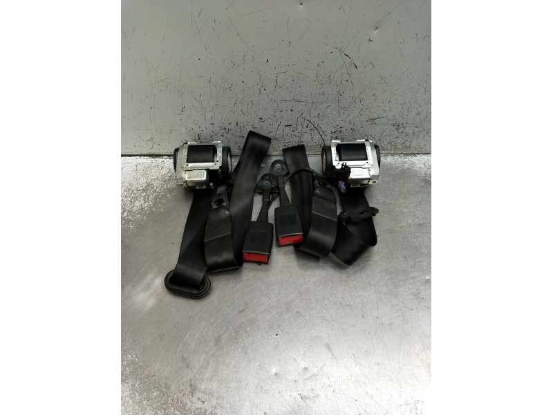 Recambio de juego cinturones delantero para audi a4 b7 (8ec) 2.0 tfsi referencia OEM IAM 560788501 4P 560788401