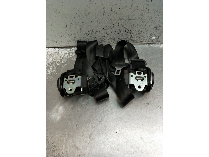 Recambio de juego cinturones delantero para audi a4 b7 (8ec) 2.0 tfsi referencia OEM IAM 560788501 4P 560788401