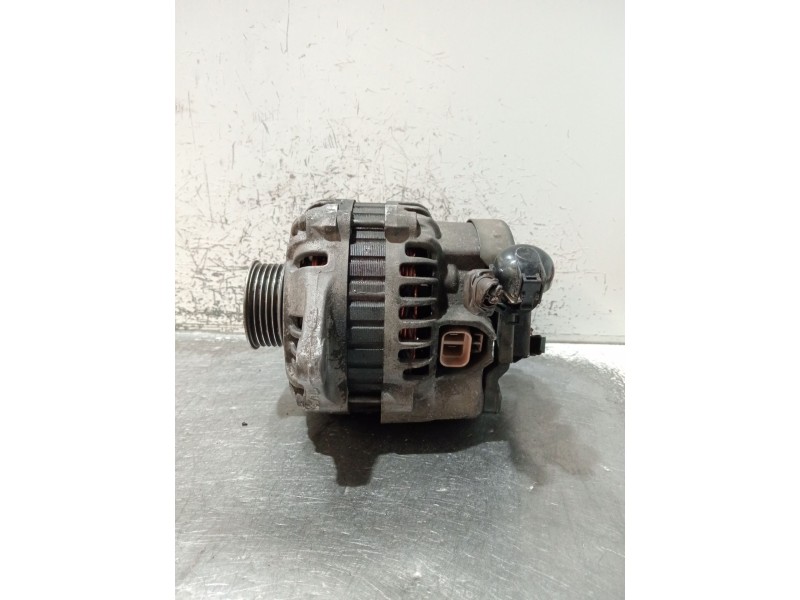 Recambio de alternador para mazda 626 iv hatchback (ge) 2.5 24v (ge5p) referencia OEM IAM KL1118300D A3T08491ZC 