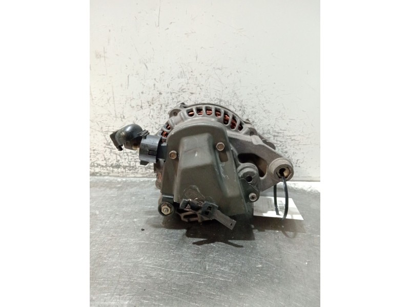 Recambio de alternador para mazda 626 iv hatchback (ge) 2.5 24v (ge5p) referencia OEM IAM KL1118300D A3T08491ZC 