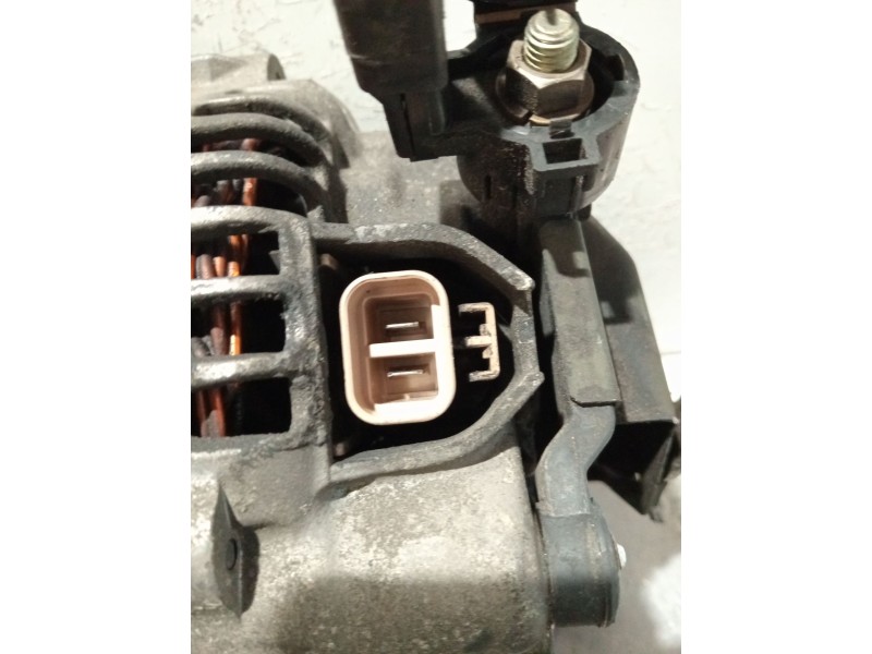 Recambio de alternador para mazda 626 iv hatchback (ge) 2.5 24v (ge5p) referencia OEM IAM KL1118300D A3T08491ZC 