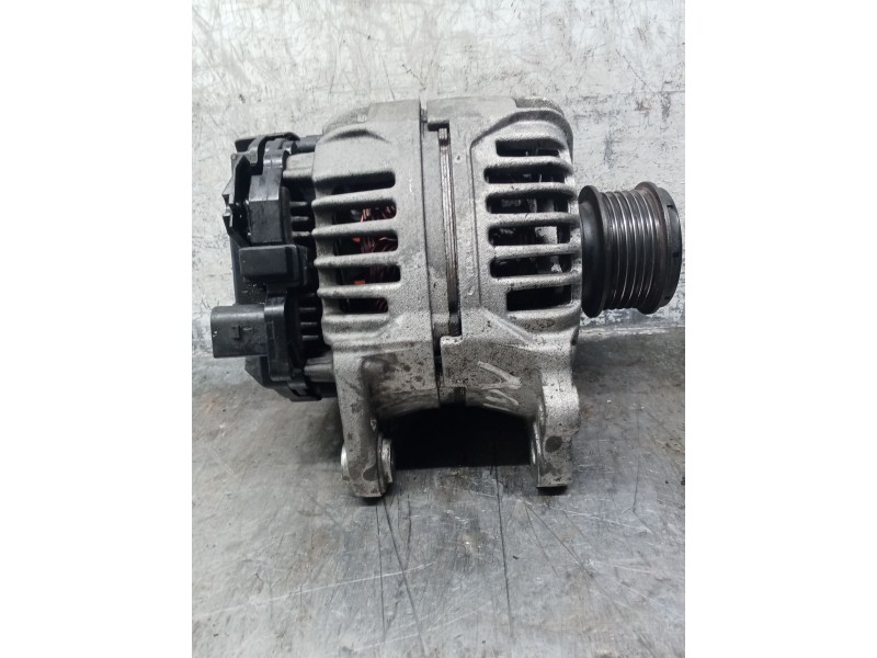 Recambio de alternador para volkswagen golf iv (1j1) 1.9 tdi referencia OEM IAM 0124325001 627269 