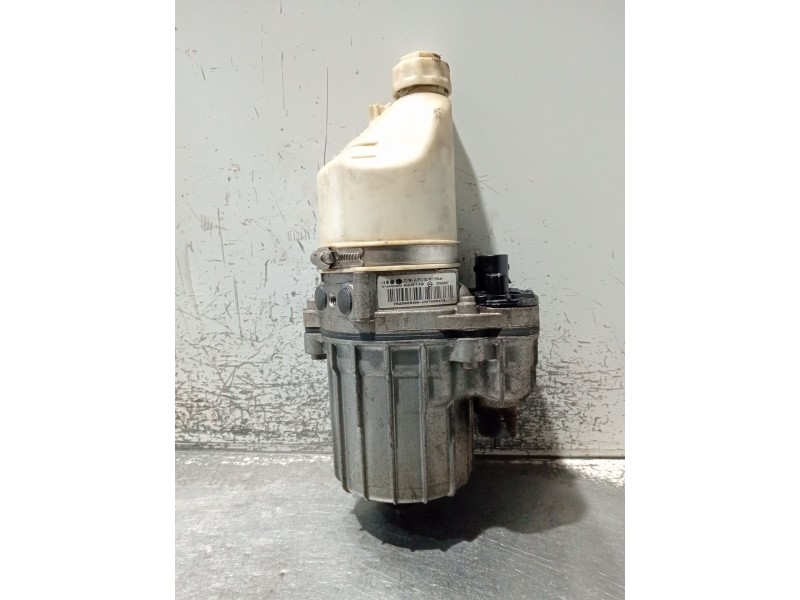 Recambio de bomba direccion para opel zafira / zafira family b (a05) 1.9 cdti (m75) referencia OEM IAM 13192897 7625955136 78319