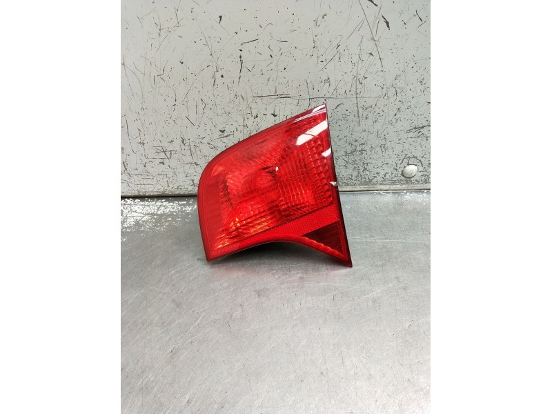 Recambio de piloto trasero derecho interior para audi a4 b7 (8ec) 2.0 tfsi referencia OEM IAM   