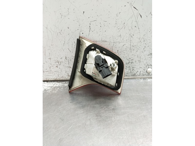 Recambio de piloto trasero derecho interior para audi a4 b7 (8ec) 2.0 tfsi referencia OEM IAM   