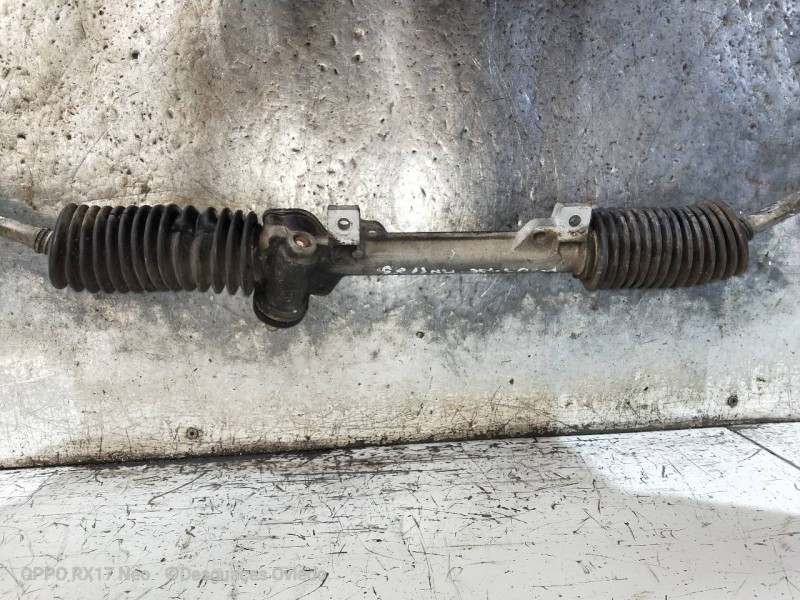 Recambio de cremallera direccion para peugeot 205 berlina 1.3 plus referencia OEM IAM  MECANICA ESTRIA