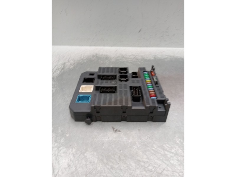 Recambio de caja reles / fusibles para peugeot 308 sw i (4e_, 4h_) 2.0 hdi referencia OEM IAM 9663798180 BSI2004P0200 