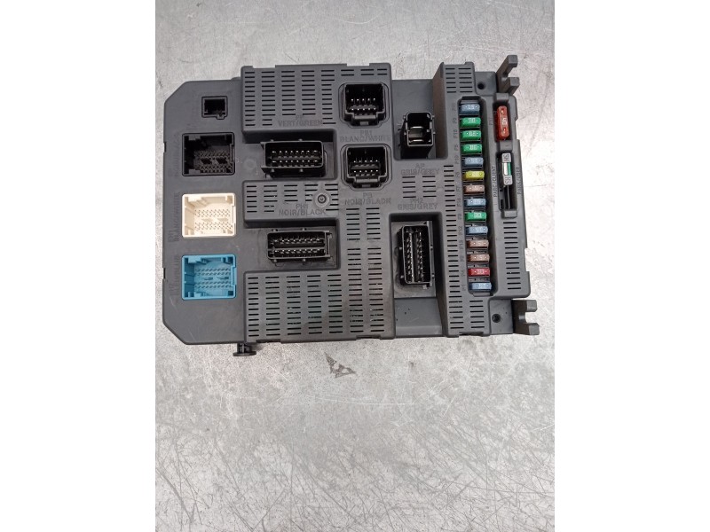 Recambio de caja reles / fusibles para peugeot 308 sw i (4e_, 4h_) 2.0 hdi referencia OEM IAM 9663798180 BSI2004P0200 