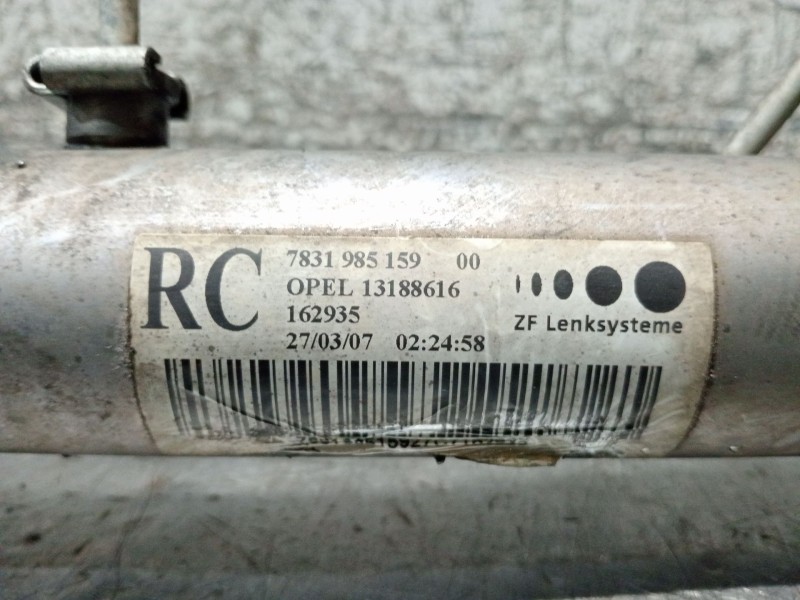 Recambio de cremallera direccion para opel zafira / zafira family b (a05) 1.9 cdti (m75) referencia OEM IAM 13188616 7831985159 