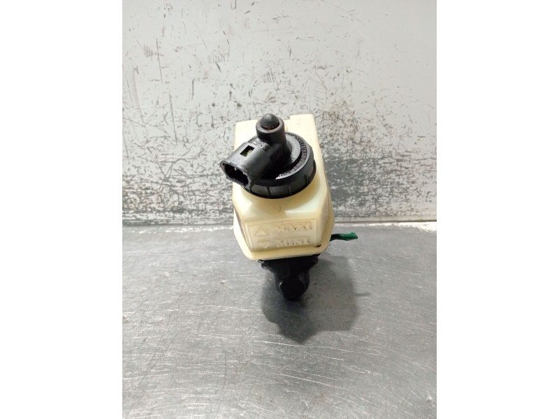 Recambio de bomba freno para renault clio i (b/c57_, 5/357_) 1.9 d (b/c/s576, b/c/s57l) referencia OEM IAM 311901 7700800532 