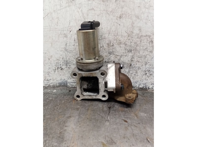 Recambio de valvula egr para kia sorento i (jc) 2.5 crdi referencia OEM IAM   