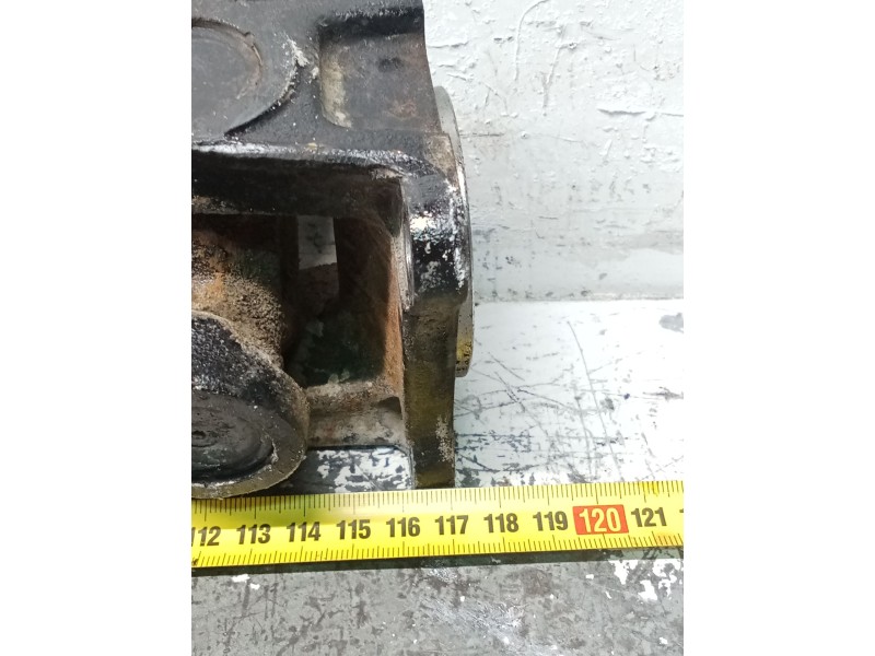 Recambio de transmision central para kia sorento i (jc) 2.5 crdi referencia OEM IAM 311700000  