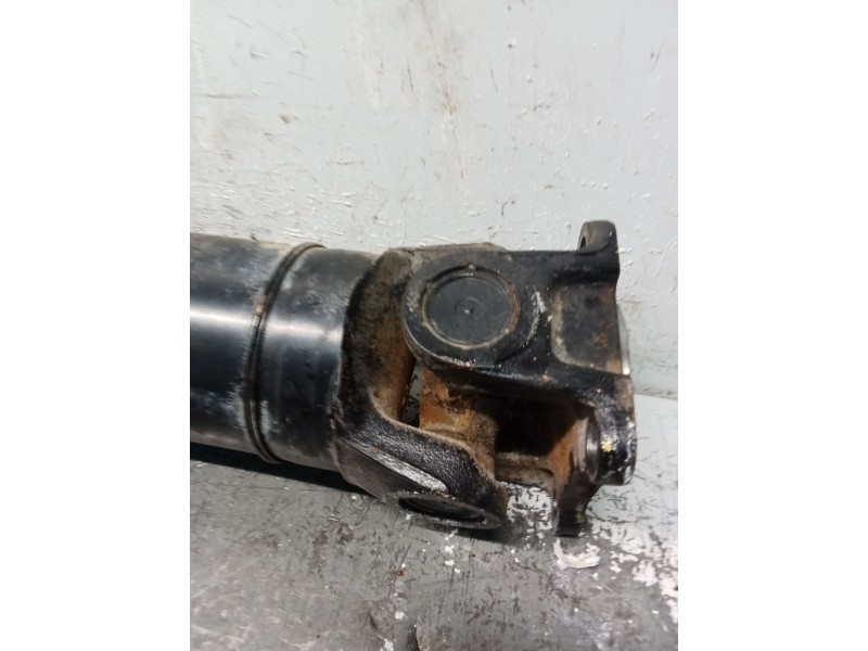 Recambio de transmision central para kia sorento i (jc) 2.5 crdi referencia OEM IAM 311700000  