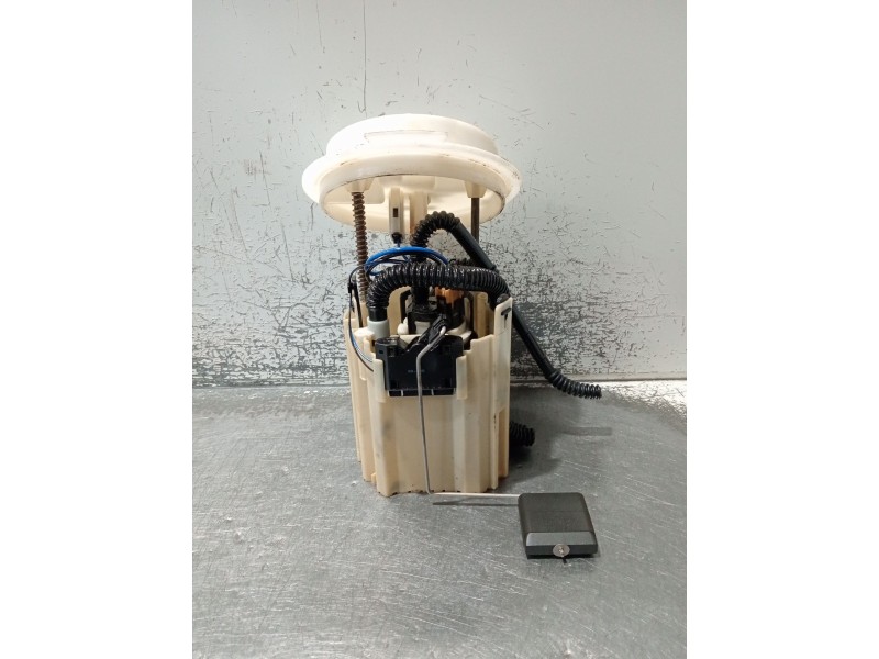 Recambio de bomba combustible para mercedes-benz clase glk (x204) 220 cdi 4-matic (204.984, 204.997) referencia OEM IAM A2044702