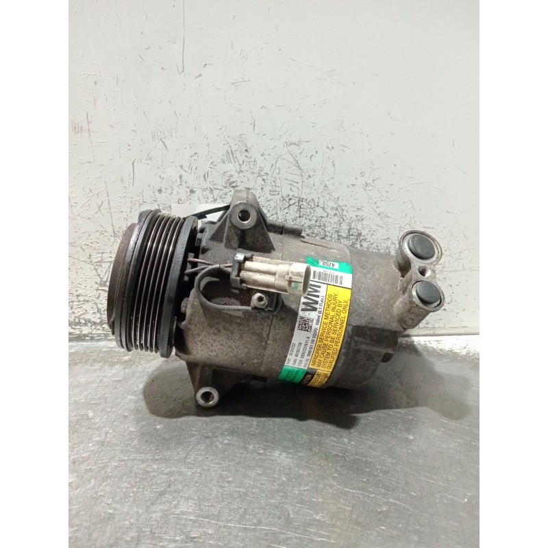 Recambio de compresor aire acondicionado para opel zafira / zafira family b (a05) 1.9 cdti (m75) referencia OEM IAM 13124752  