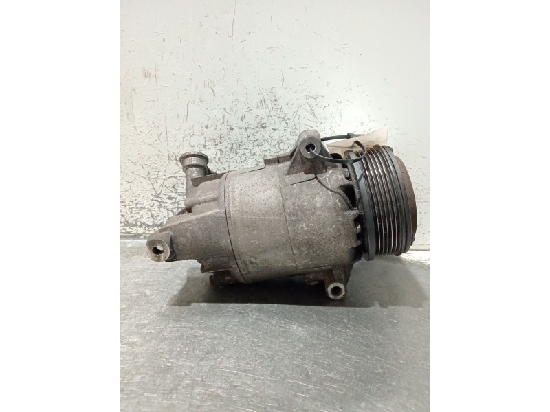 Recambio de compresor aire acondicionado para opel zafira / zafira family b (a05) 1.9 cdti (m75) referencia OEM IAM 13124752  