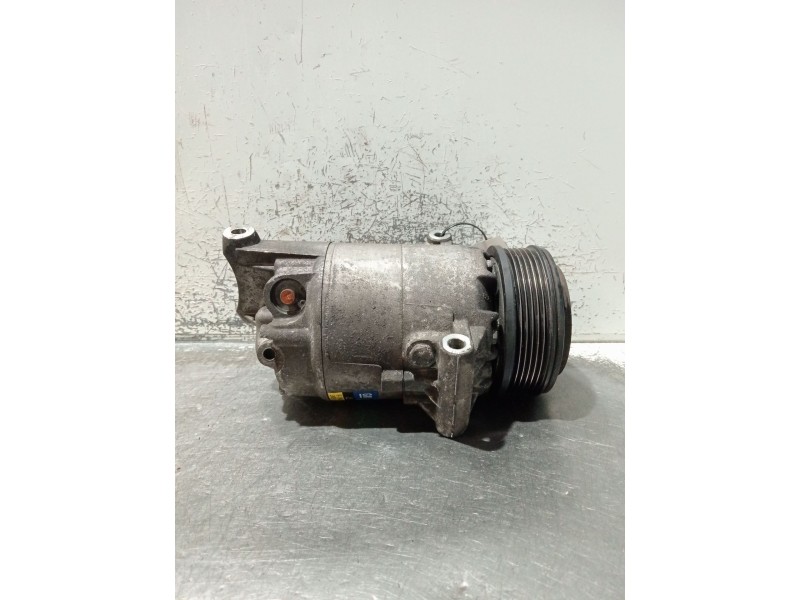 Recambio de compresor aire acondicionado para opel zafira / zafira family b (a05) 1.9 cdti (m75) referencia OEM IAM 13124752  