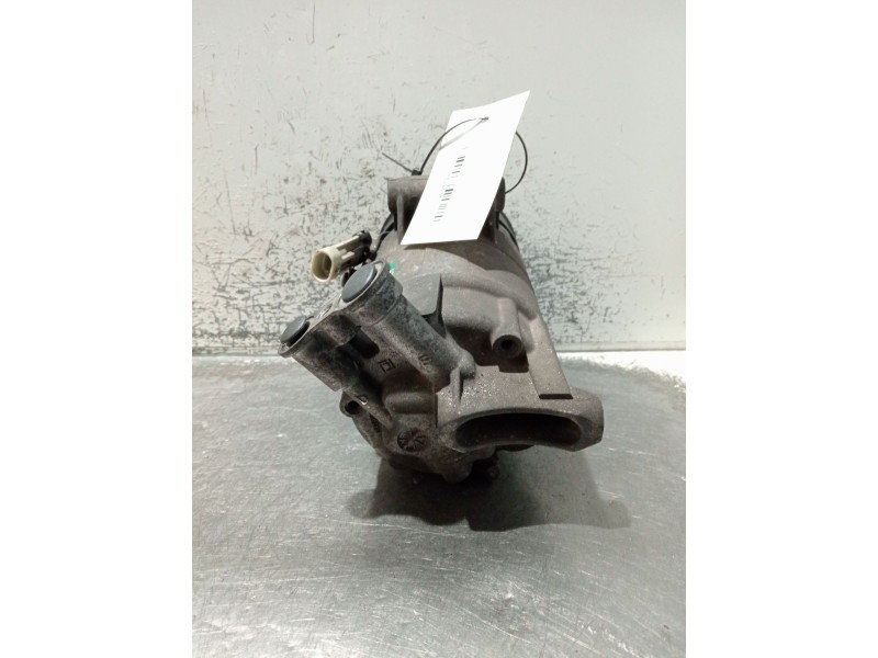 Recambio de compresor aire acondicionado para opel zafira / zafira family b (a05) 1.9 cdti (m75) referencia OEM IAM 13124752  