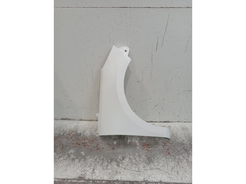 Recambio de aleta delantera derecha para ford fiesta (ce1) cool&connect referencia OEM IAM   