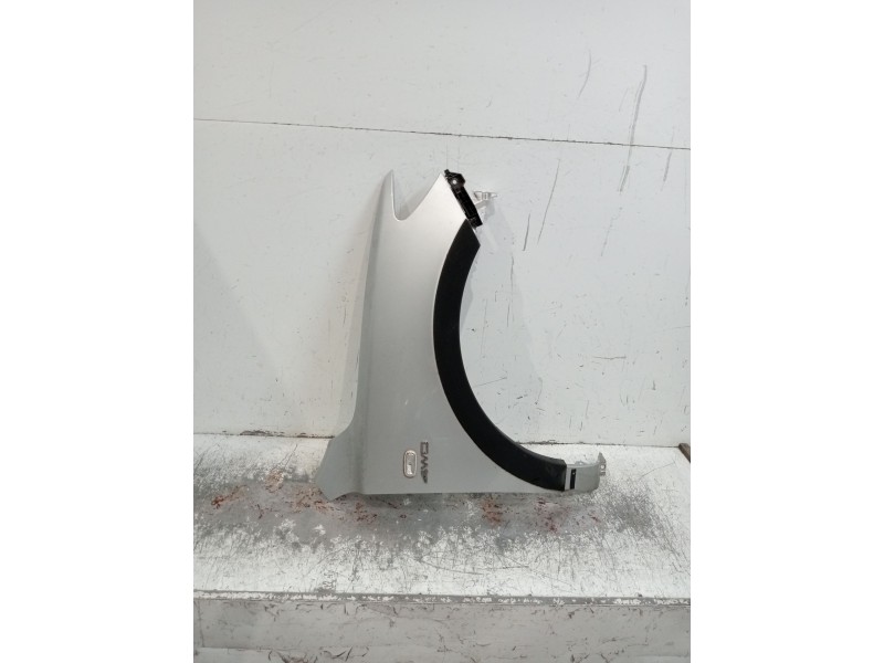 Recambio de aleta delantera derecha para hyundai santa fé ii (cm) 2.2 crdi gls 4x4 referencia OEM IAM   