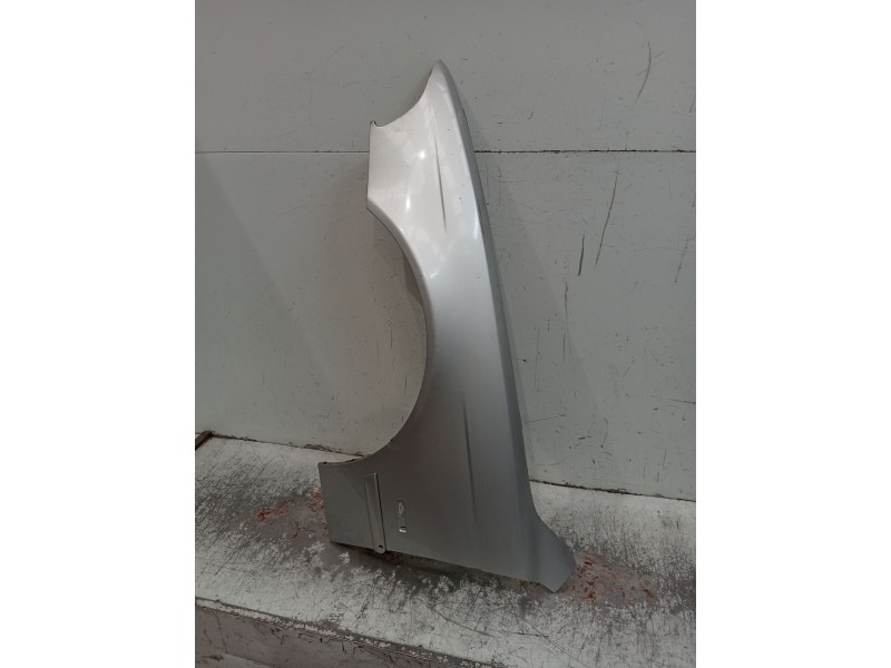 Recambio de aleta delantera izquierda para bmw 5 (e39) 525 d referencia OEM IAM   
