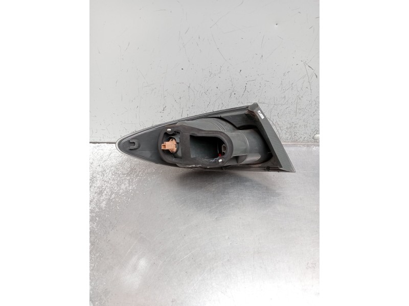 Recambio de piloto trasero derecho para mazda 6 sedán (gg) 2.0 di (gg14) referencia OEM IAM 22061971  