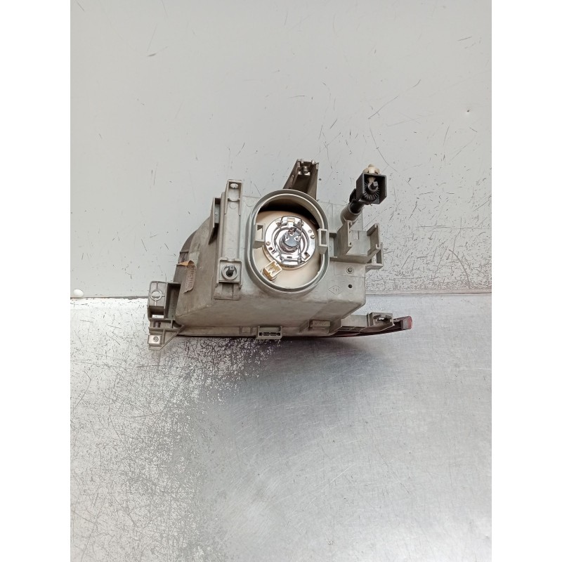 Recambio de faro derecho para renault clio i (b/c57_, 5/357_) 1.9 d (b/c/s576, b/c/s57l) referencia OEM IAM 7700796425 67522540 